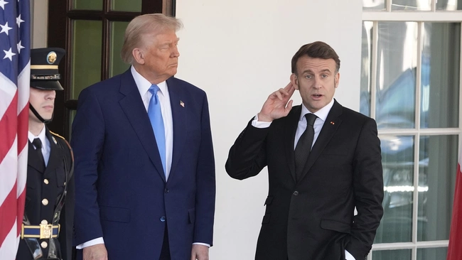 τραμπ μακρον