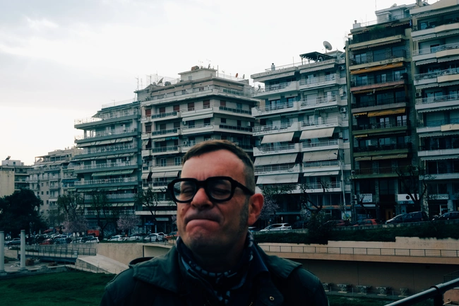 «Το πρώτο μου ερωτικό κόμικ ήταν ο δεξιοτέχνης, αλλά το όχημα μου στον έρωτα είναι η αδεξιότητα»