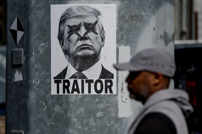 Αφίσα κατά του Τραμπ στις ΗΠΑ