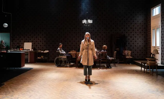 Σ' εσάς που με ακούτε || νέες παραστάσεις από 25/4 για την παράσταση-φαινόμενο, λόγω μεγάλης ζήτησης