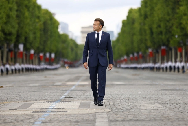 Ο Εμάνουελ Μακρόν την ημέρα της Βαστίλης