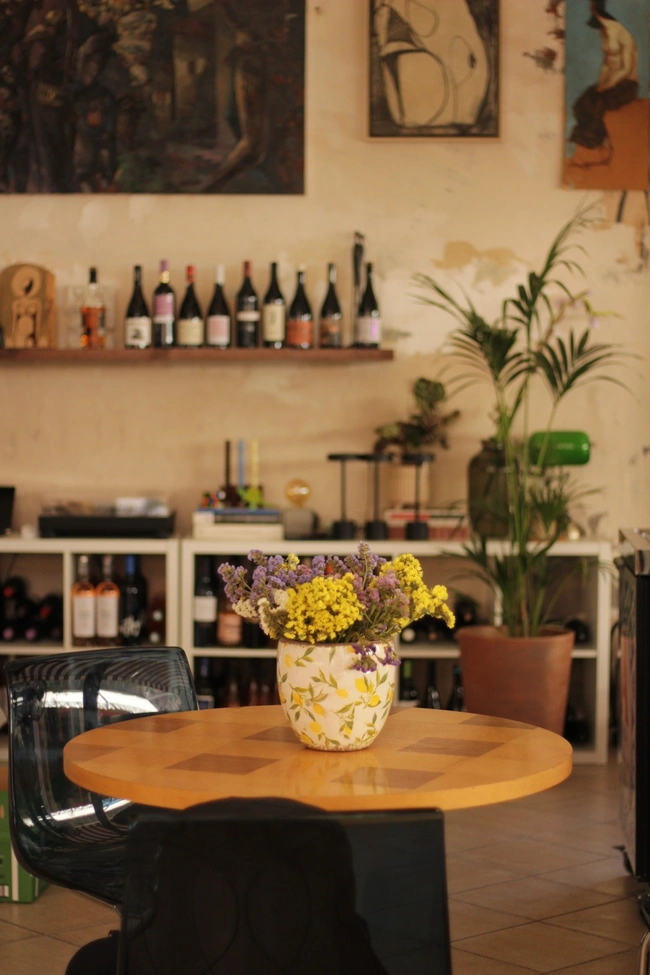 κοντούλα λεμονιά μεσα 