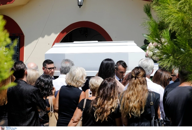 κηδεία Αλεξάνδρας Νικολαΐδου