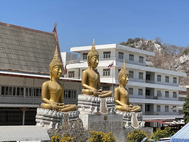 Το μοναστήρι Wat Tham Krabok στην Ταϊλάνδη