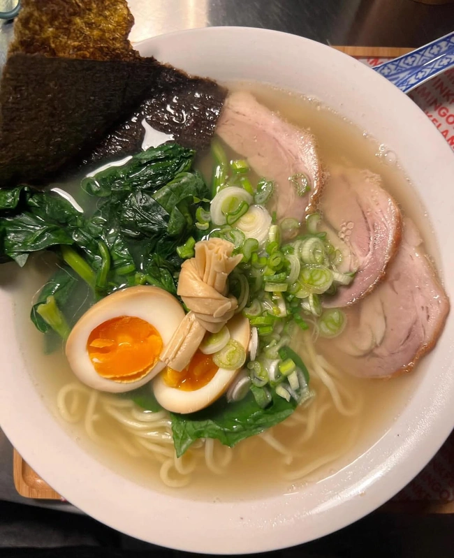 pink ramen
