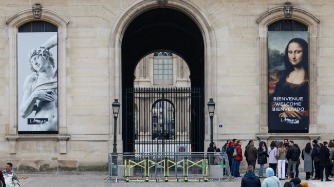 Μουσειο-λουβρου-ληστεια