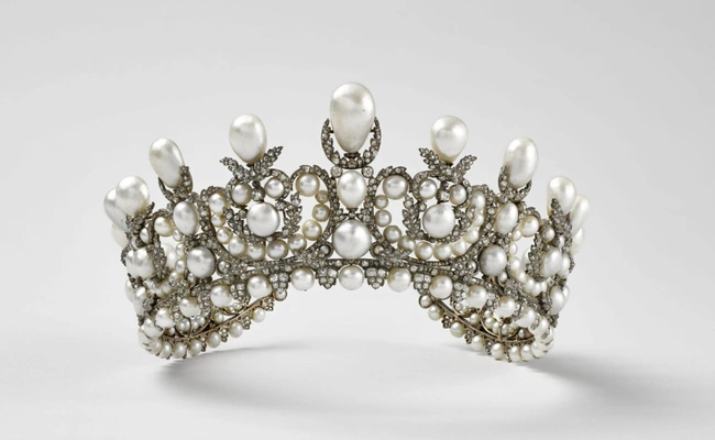 tiara