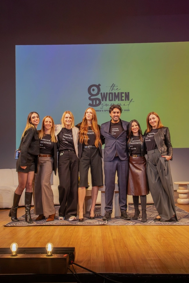 Πηνελόπη Γκιώνη, Χριστίνα Ρόκα, Βάσω Στασινου, Χριστίνα Κατσαμούρη, Αντώνης Καλκαβούρας, Εύη Κλειτσίκα, Μυρτώ Μήτσιου