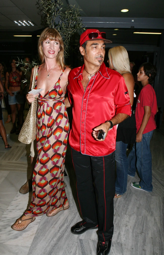 Ο Νότης Σφακιανάκης με τη σύζυγό του Κίλι