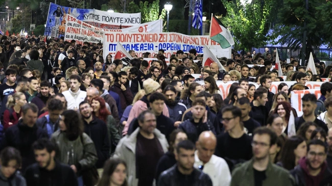 Πολυτεχνείο-πορεία