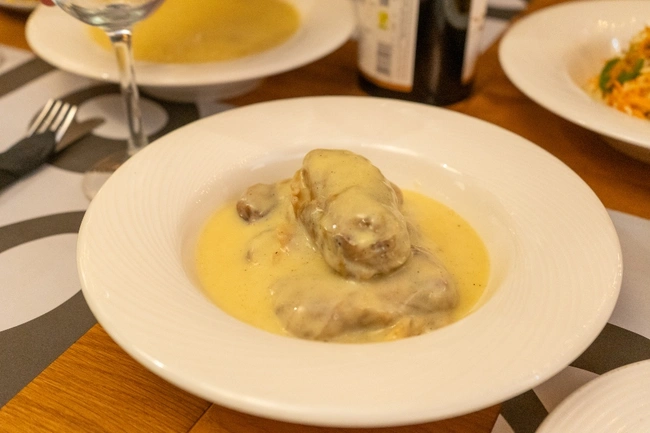 Λαχανοντολμάδες στο Βραστό