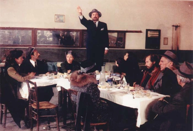 Ο Θίασος (1975)