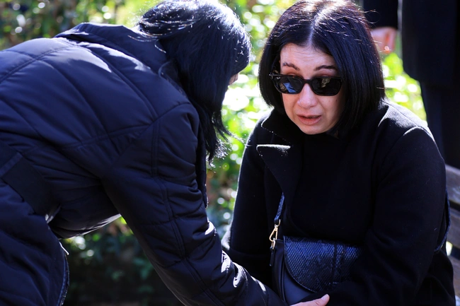 Η κηδεία της 45χρονης Ελένης που σκοτώθηκε στη Βιολάντα