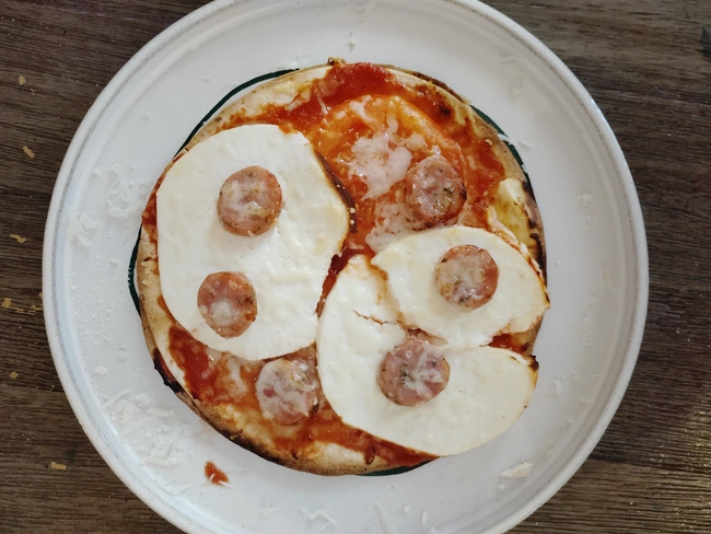 pizza με μανούρι 