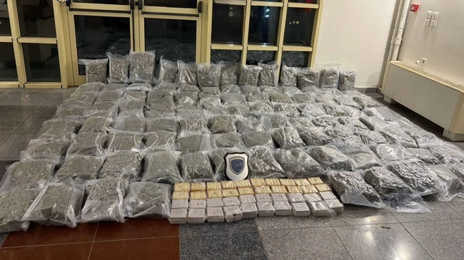 Κατάσχεση μεγάλης ποσότητας ναρκωτικών από το Λιμενικό