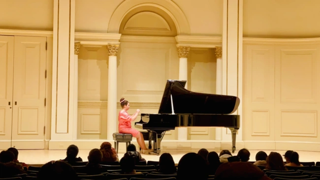  Η Αγγελίνα στη θρυλική σκηνή του Carnegie Hall, στη Νέα Υόρκη