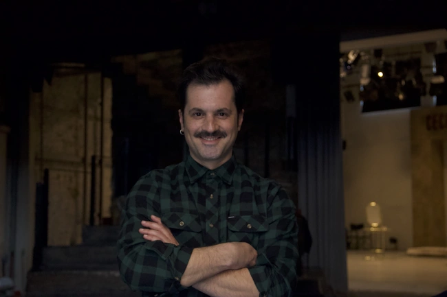 Ο σκηνοθέτης της παράστασης Βαλάντης Φράγκος