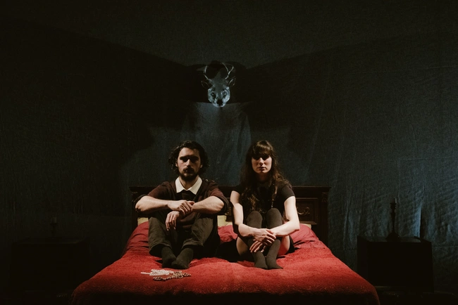 «Ήρθα σε επαφή με το έργο όταν μου το έδωσε ο ίδιος ο Νάνος Βαλαωρίτης, το 2018. Το διαβάσαμε μαζί, το συζητήσαμε εκτενώς και μου ζήτησε να γίνει παράσταση.