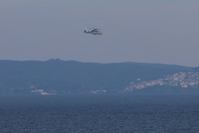 Αεροσκάφος στην έρευνα για τυχόν αγνοούμενους από την τραγωδία στη Χίο