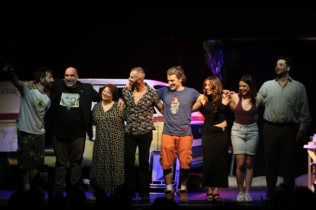 Ας Περιμένουν οι Γυναίκες Θέατρο Ψυρρή