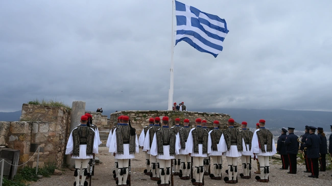 Έπαρση σημαίας για την 25η Μαρτίου