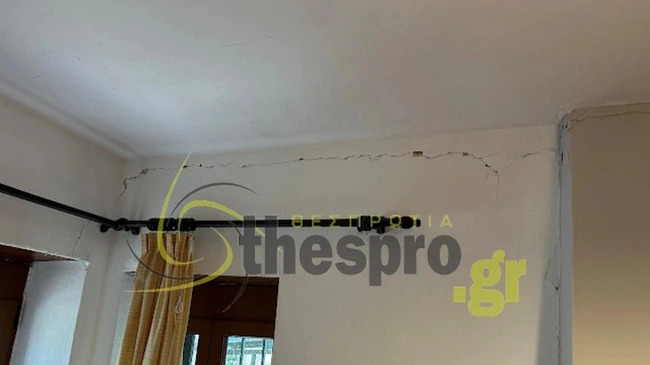 Ζημιές σε σπίτια από τον σεισμό στη Θεσπρωτία
