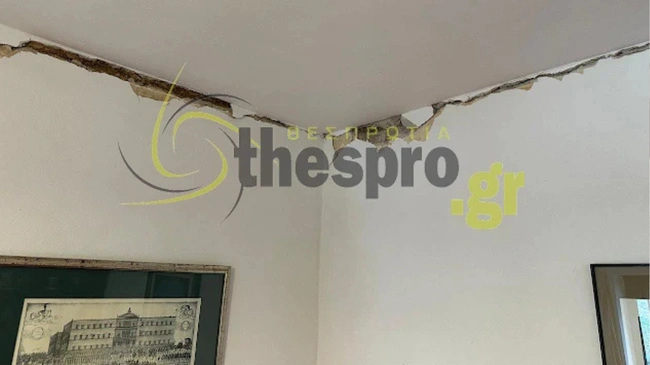 Ζημιές σε σπίτια από τον σεισμό στη Θεσπρωτία