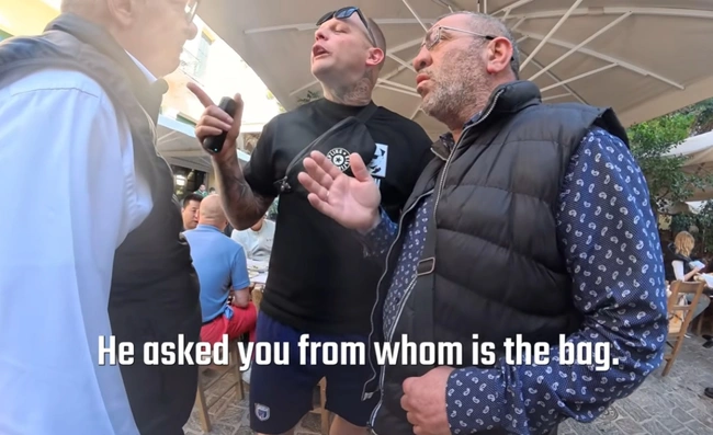 akrodexios travel bloger2