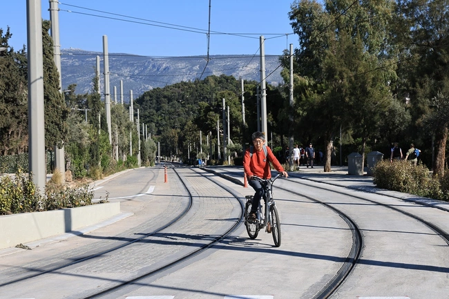 Η αναπλασμένη λεωφόρος Βασιλίσσης Όλγας