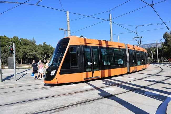 Η αναπλασμένη λεωφόρος Βασιλίσσης Όλγας