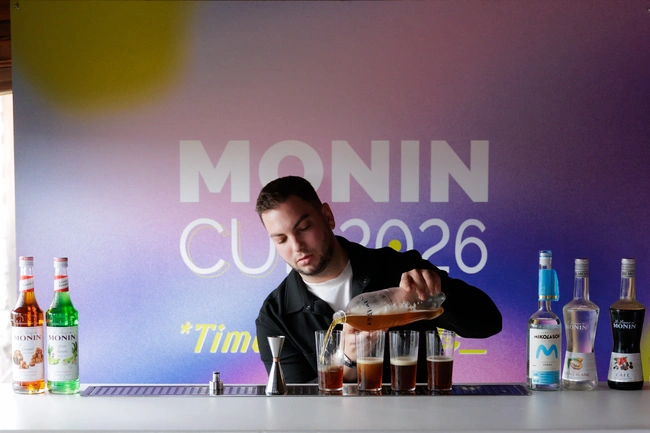 monin cup 2 