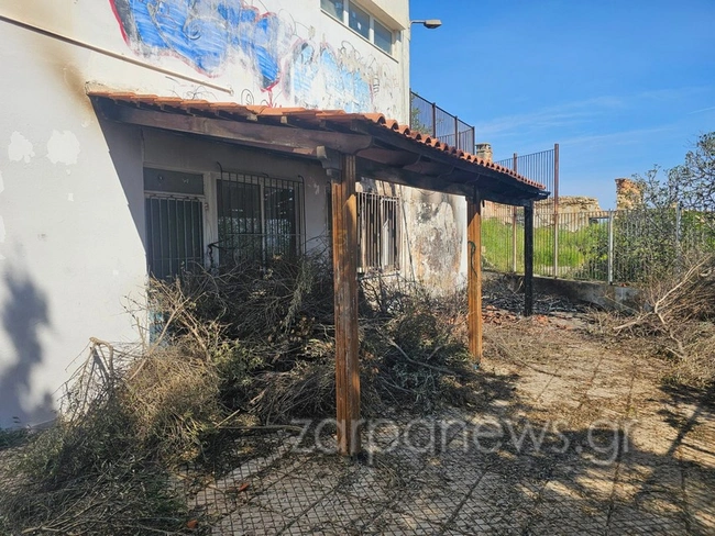 Η φωτιά στον εσωτερικό χώρο του σχολείου στα Χανιά