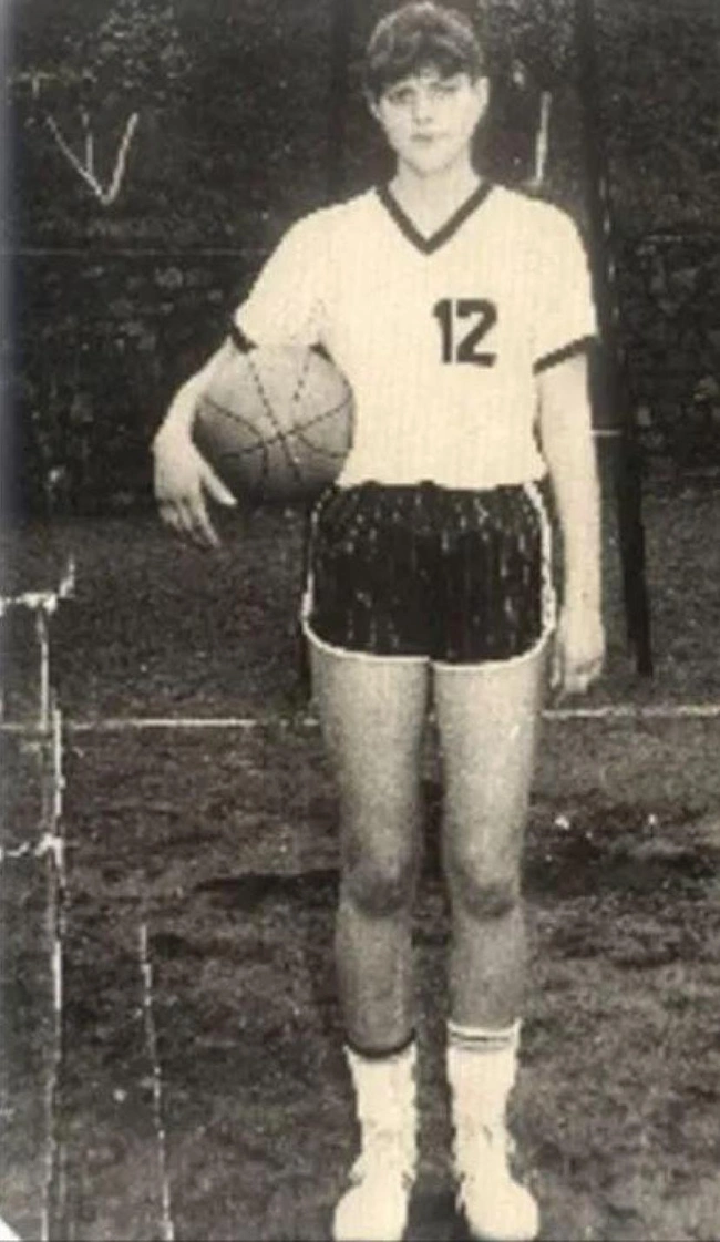 Λάουρα Κοβέσι