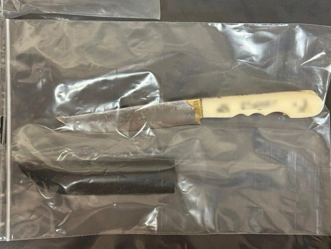 Το μαχαίρι της ανθρωποκτονίας