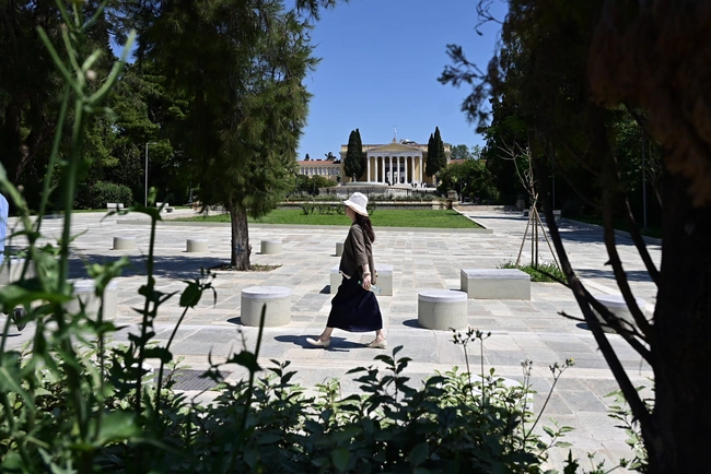 Επίσκεψη Μητσοτάκη - Μενδώνη στα έργα ανάπλασης στην Λεωφόρο Βασιλίσσης Όλγας