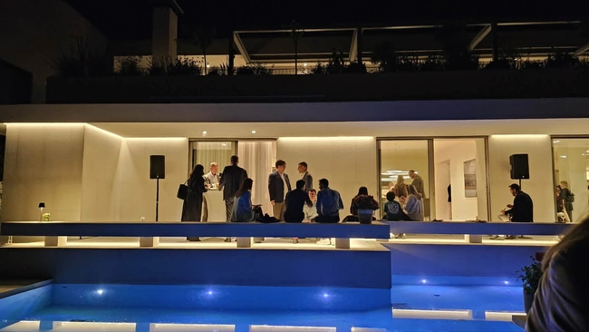 πρεσβευτική κατοικία