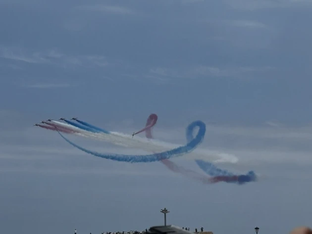 Τα Red Arrows «έσκισαν» τον ουρανό των Χανίων