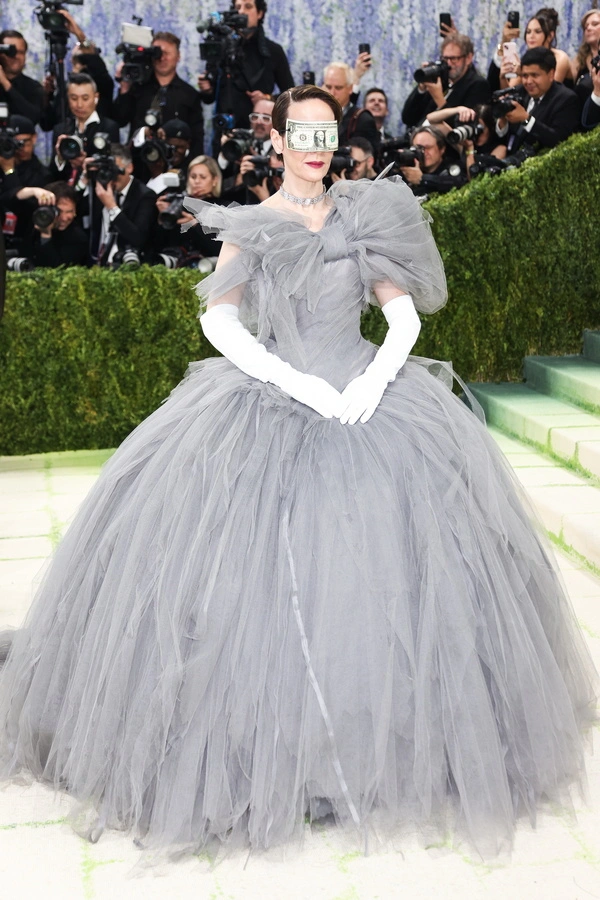Η Σάρα Πόλσον στο Met Gala