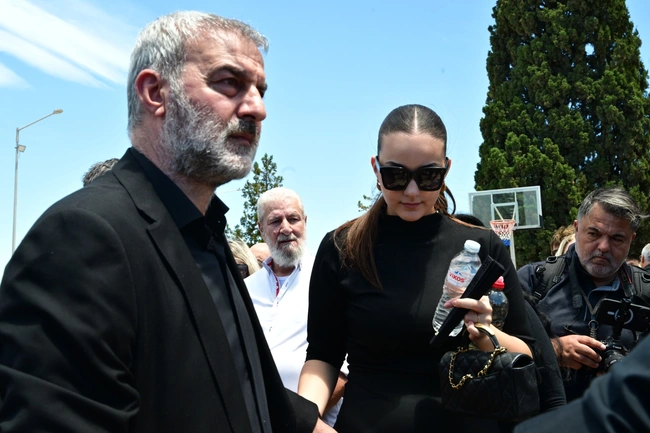 Τραϊανός και Βικτώρια Δέλλα