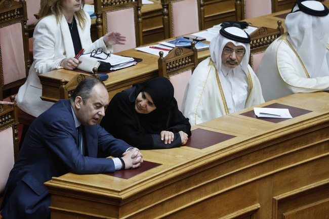 Αντιπροσωπεία του Κατάρ στη Βουλή