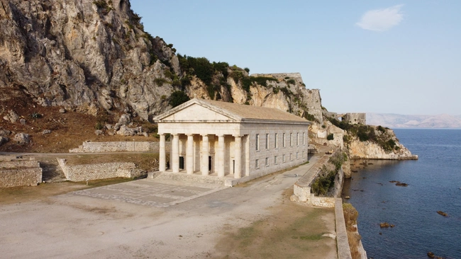 εκκλησία στο παλαιό φρούριο της κέρκυρας