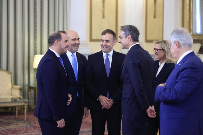 Ορκίστηκαν τα νέα μέλη της κυβέρνησης