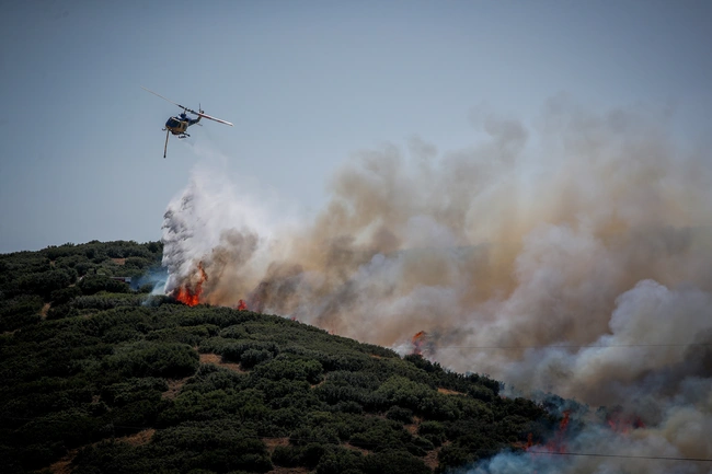 Φωτιά στο Δερβένι Θεσσαλονίκης