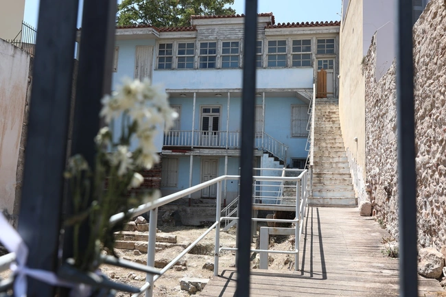 Τα μηνύματα για τη Μάρω Κοντού στην «οικία Κοκοβίκου»