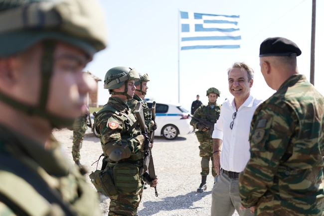 Επίσκεψη Μητσοτάκη στο Αγαθονήσι