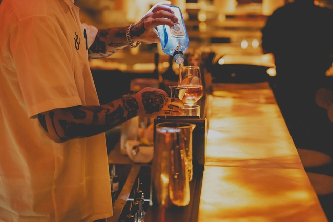 rhoe bar
