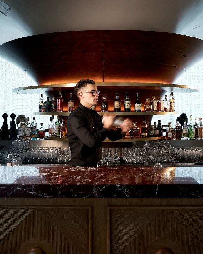 aggelis bar