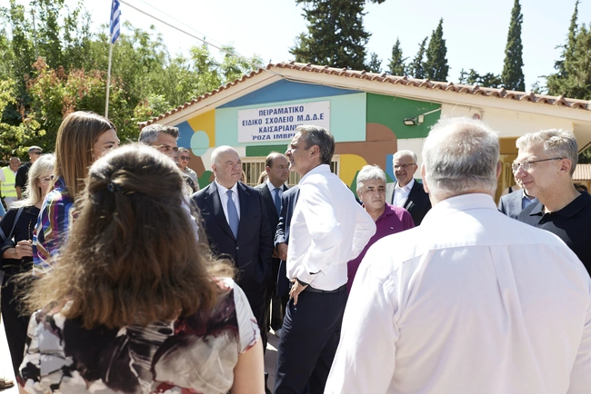 Η επίσκεψη Μητσοτάκη στο ειδικό σχολείο