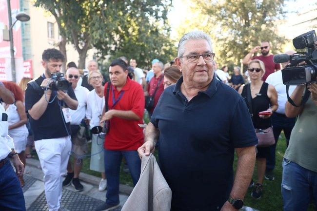 Κουτσούμπας στη συγκέντρωση διαμαρτυρίας του ΠΑΜΕ στη Θεσσαλονίκη