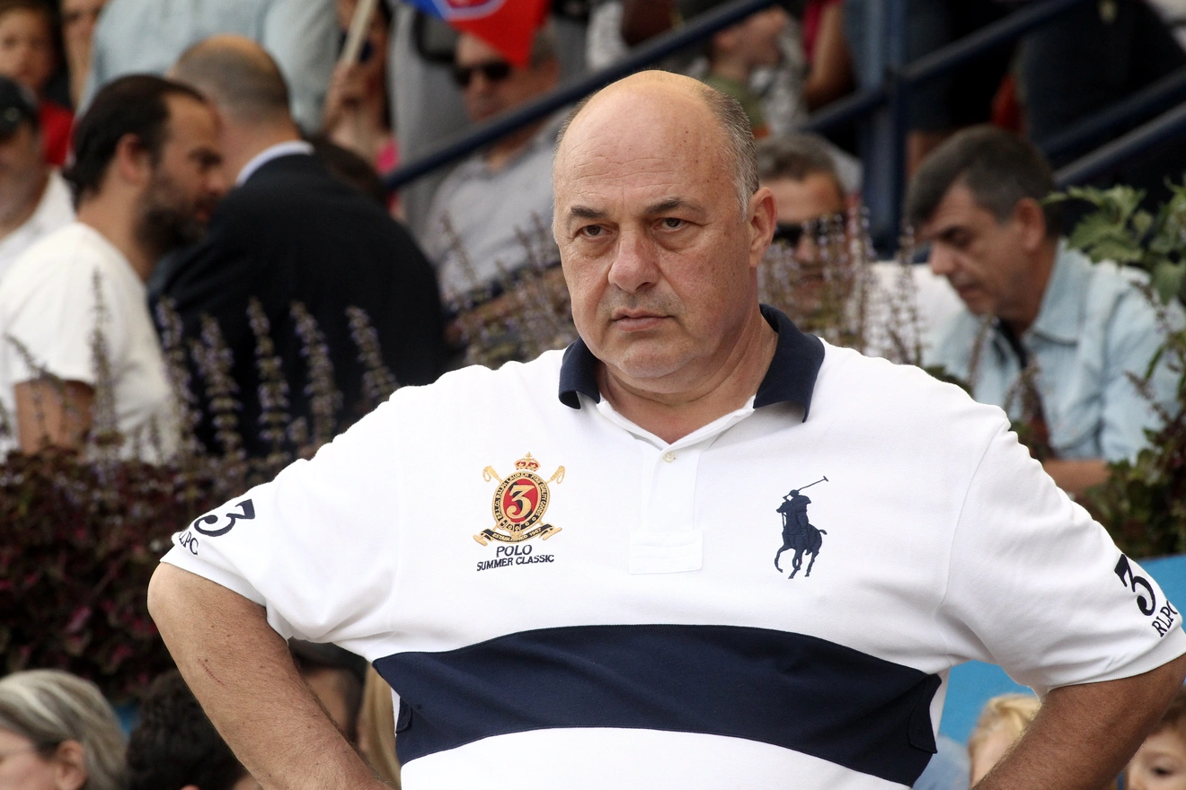 Ο Αχιλλέας Μπέος στο γήπεδο.